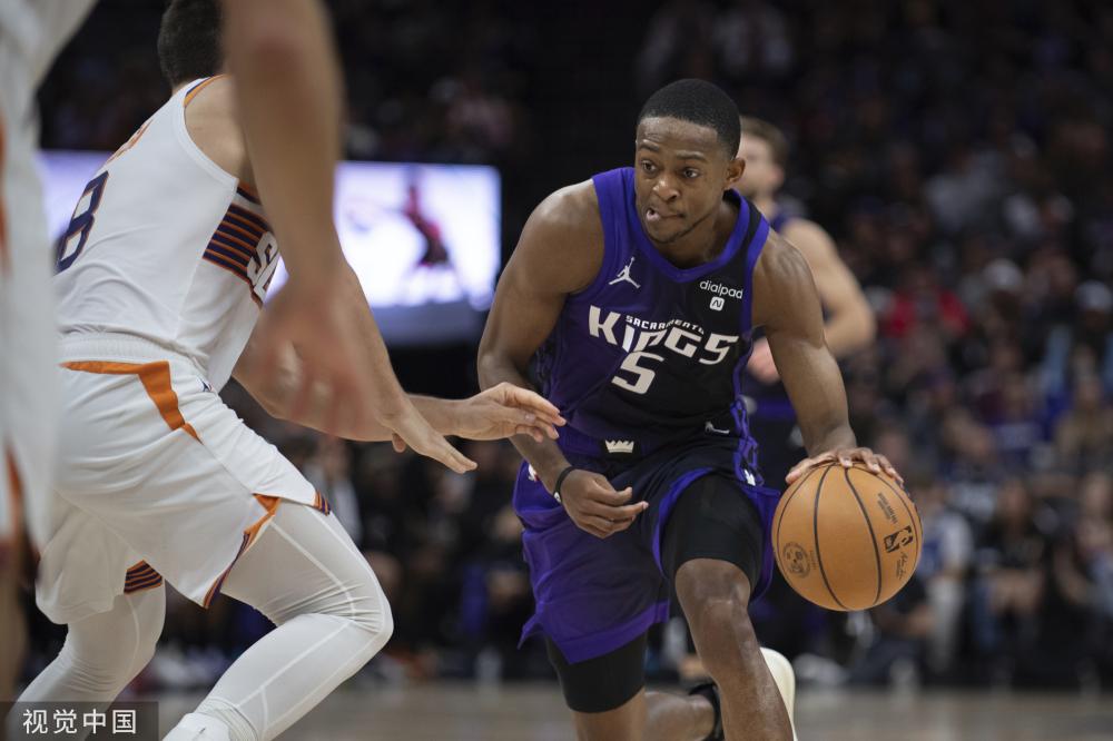 尤其在更衣 尤其在更衣